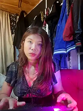 Snapshot of Isalombardi chatting on September 24, 2025, 5:36 am Isalombardi online show from September 24, 2025, 5:36 am