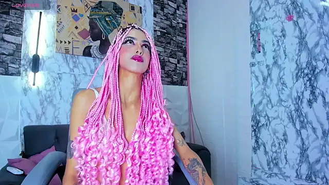 Snapshot of Queen_Cuarxxo chatting on March 27, 2026, 11:38 pm Queen Cuarxxo online show from March 27, 2026, 11:38 pm