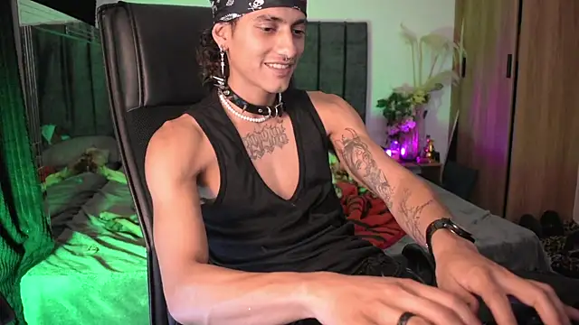 DemonKush-- online show from May 26, 2026, 1:26 am