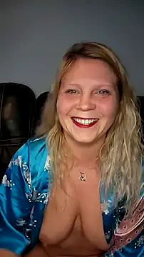 Snapshot of BlondyBrat chatting on January 27, 2025, 9:34 am BlondyBrat online show from January 27, 2025, 9:34 am