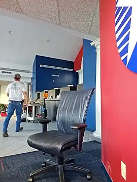 jtw14 online show from November 2, 2025, 1:38 pm