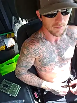 jtw14 online show from October 10, 2025, 6:20 pm