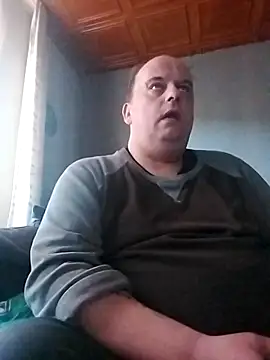 bigi441980 online show from April 7, 2026, 5:20 am