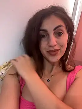 EmaSkyes online show from October 10, 2025, 5:41 am