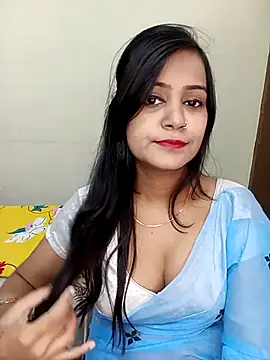 Miss-Riyasingh online show from November 17, 2025, 3:32 am