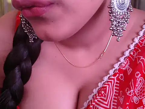 Snapshot of Sexy_Myra18 chatting on April 15, 2026, 4:29 am Sexy Myra18 online show from April 15, 2026, 4:29 am