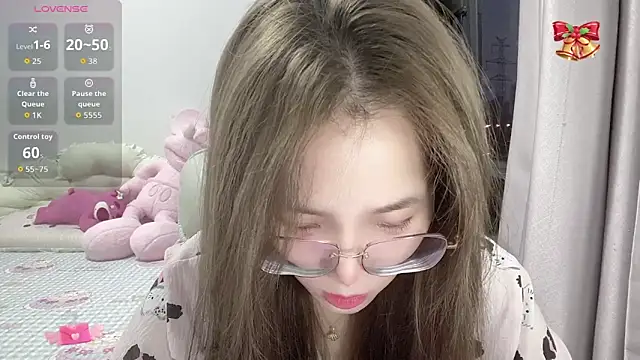 Snapshot of LeLe-666 chatting on September 19, 2025, 10:41 am LeLe-666 online show from September 19, 2025, 10:41 am