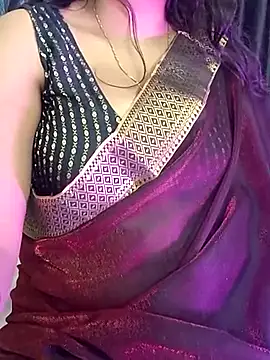 Snapshot of kaamuk_shweta chatting on March 19, 2025, 11:39 am kaamuk shweta online show from March 19, 2025, 11:39 am