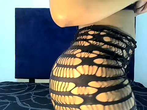 ReginaStar16 online show from September 13, 2025, 8:20 pm