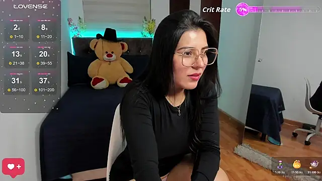 Snapshot of Luxxur69 chatting on November 20, 2025, 11:58 pm Luxxur69 online show from November 20, 2025, 11:58 pm