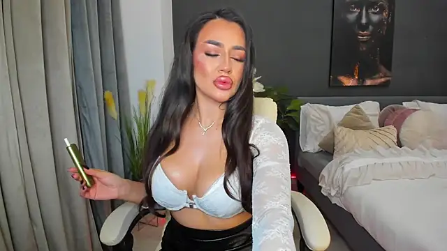 Sonia  Rey online show from November 26, 2025, 4:45 am