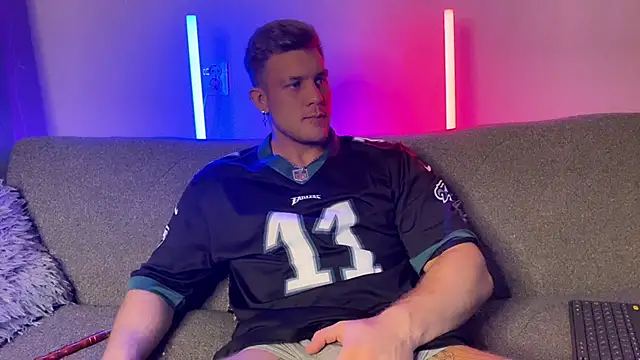 Adam misti online show from January 22, 2025, 1:21 pm