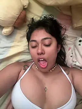 Snapshot of pawmistry chatting on February 7, 2026, 7:44 pm pawmistry online show from February 7, 2026, 7:44 pm