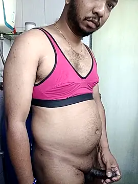 Snapshot of Mmm992170 chatting on November 17, 2025, 7:34 am Mmm992170 online show from November 17, 2025, 7:34 am