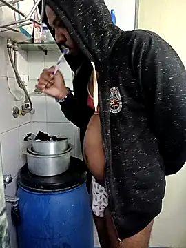 Mmm992170 online show from December 21, 2025, 2:13 am