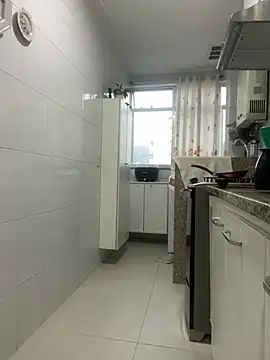 Snapshot of Andydorio chatting on February 17, 2025, 9:32 pm Andydorio online show from February 17, 2025, 9:32 pm