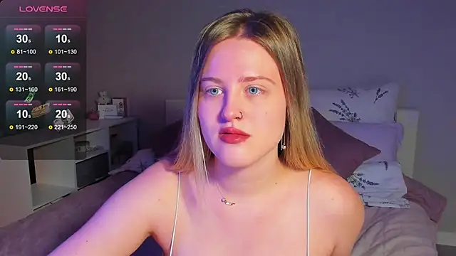 Snapshot of _Sarah_Soul_ chatting on October 19, 2025, 12:24 am Sarah Soul online show from October 19, 2025, 12:24 am