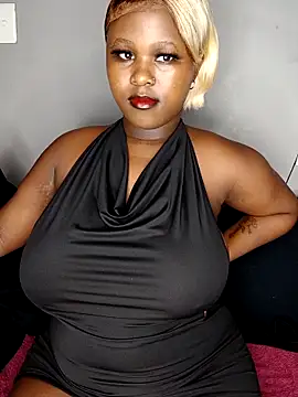 Snapshot of Dark_Berry_26 chatting on February 28, 2026, 12:43 am Dark Berry 26 online show from February 28, 2026, 12:43 am