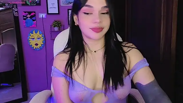 Veronica 111 online show from September 18, 2025, 3:20 am