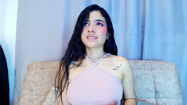 adara johnson   online show from November 2, 2025, 11:48 am