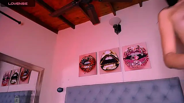 Snapshot of ASHLIE_DIXON1 chatting on January 16, 2025, 3:23 am ASHLIE DIXON1 online show from January 16, 2025, 3:23 am