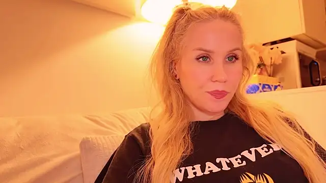 Myassistant online show from December 17, 2025, 10:15 pm