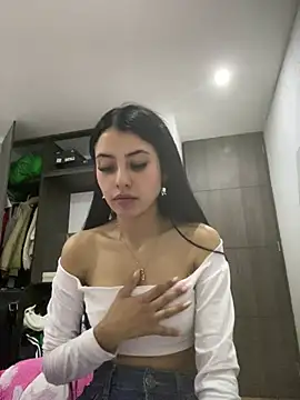 sophie conor online show from December 11, 2024, 9:45 pm