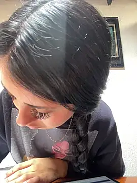 sophie conor online show from March 5, 2025, 3:51 pm