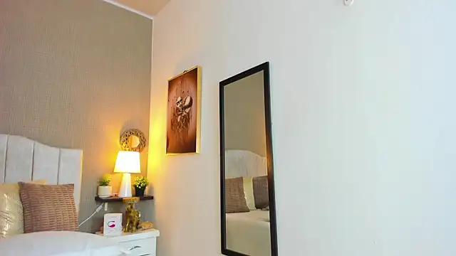 ValeryLovee online show from November 28, 2025, 3:07 am