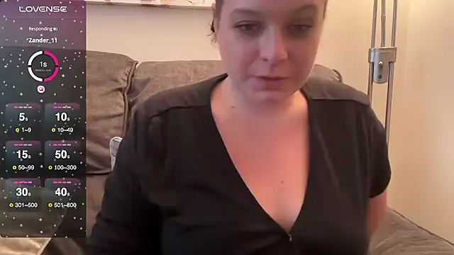 NaughtyWifeUK online show from January 19, 2026, 12:42 pm