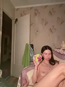 Snapshot of Starry_Siren chatting on February 6, 2026, 6:26 pm Starry Siren online show from February 6, 2026, 6:26 pm