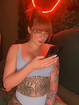 ObviouslyPeachy online show from January 6, 2026, 10:58 pm