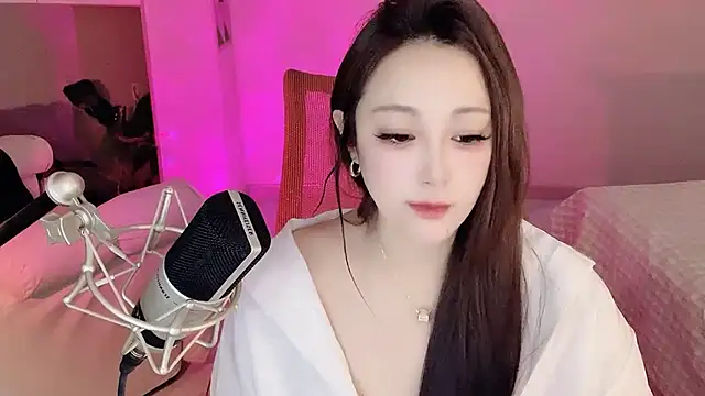 Daisy-77 online show from October 19, 2025, 12:08 pm