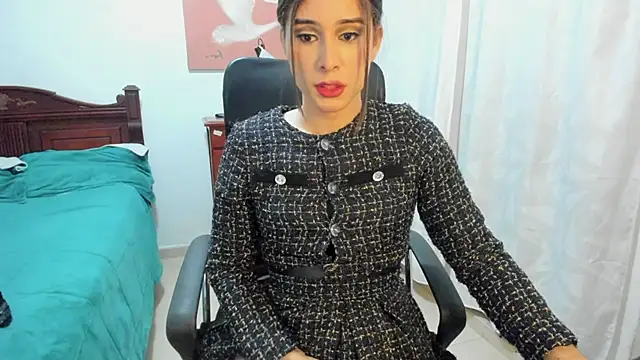 misstresbigcockts online show from November 30, 2025, 3:18 am