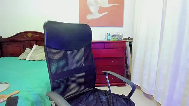 misstresbigcockts online show from February 5, 2026, 12:39 am