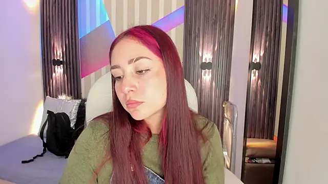 emily layton online show from November 13, 2025, 3:27 pm