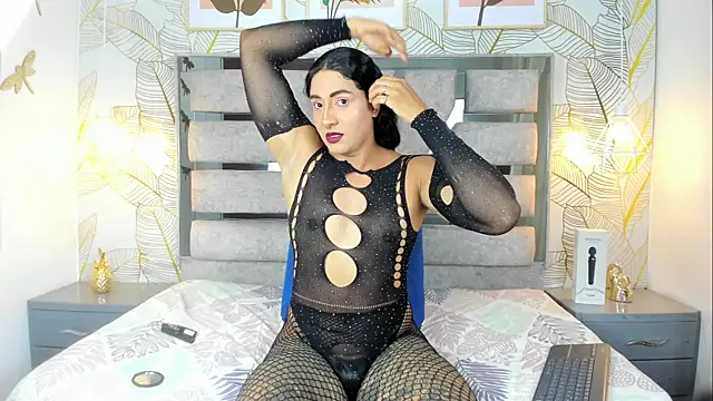 Alison Chan  online show from May 30, 2026, 10:04 pm