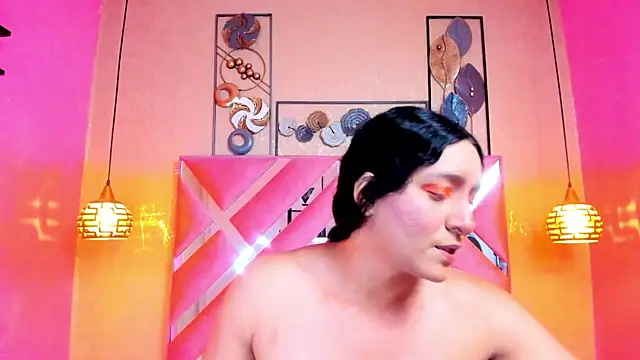 Snapshot of Alison_Chan_ chatting on September 22, 2025, 2:23 pm Alison Chan online show from September 22, 2025, 2:23 pm