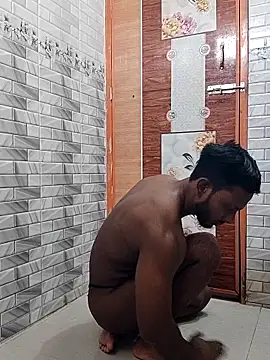 HunkyAriyan online show from September 19, 2025, 7:01 am