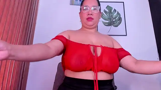 alondrabigtits online show from April 28, 2026, 11:36 am