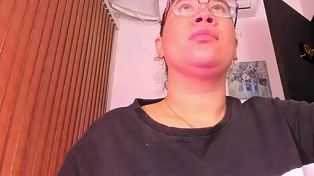 alondrabigtits online show from February 25, 2026, 12:38 pm