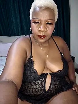 dirasweetlipsxx online show from March 4, 2026, 9:22 pm