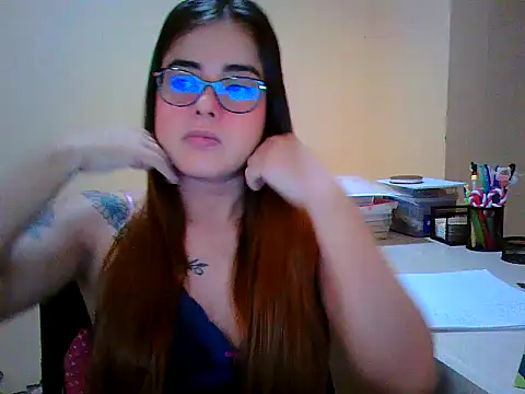 Snapshot of maliamiller chatting on March 25, 2026, 9:30 am maliamiller online show from March 25, 2026, 9:30 am