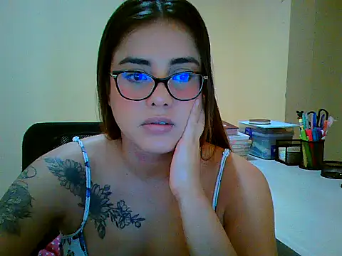 Snapshot of maliamiller chatting on March 24, 2026, 8:36 am maliamiller online show from March 24, 2026, 8:36 am