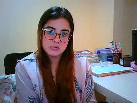 Snapshot of maliamiller chatting on November 2, 2025, 6:18 am maliamiller online show from November 2, 2025, 6:18 am