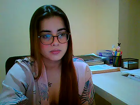 Snapshot of maliamiller chatting on September 12, 2025, 9:36 pm maliamiller online show from September 12, 2025, 9:36 pm