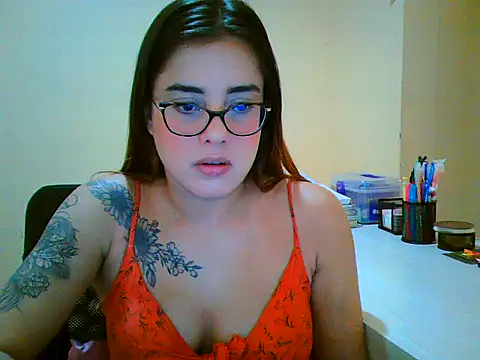 Snapshot of maliamiller chatting on March 11, 2026, 3:50 pm maliamiller online show from March 11, 2026, 3:50 pm