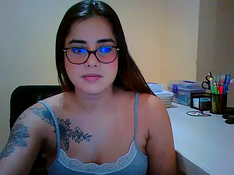 Snapshot of maliamiller chatting on March 20, 2026, 5:30 am maliamiller online show from March 20, 2026, 5:30 am