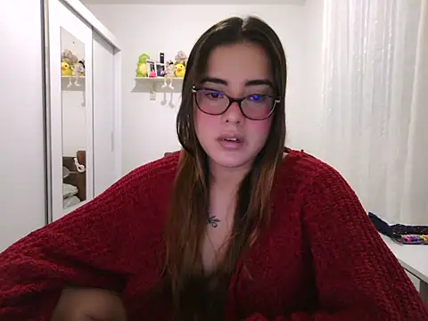 Snapshot of maliamiller chatting on June 2, 2026, 5:18 am maliamiller online show from June 2, 2026, 5:18 am