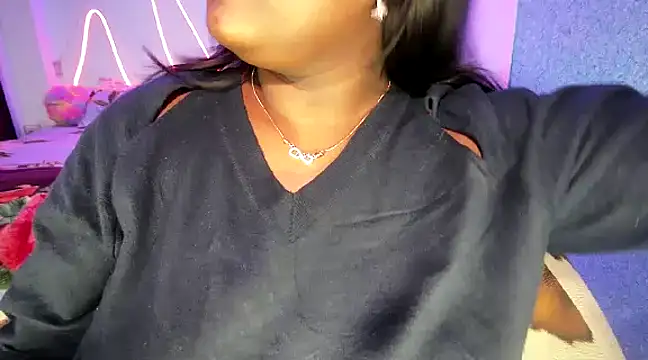 Snapshot of expression_queen chatting on December 1, 2024, 9:20 pm expression queen online show from December 1, 2024, 9:20 pm